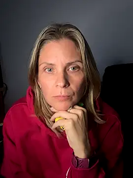 Lexi-Lux-X online show from October 1, 2:39 am