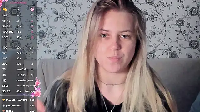 AngelAnty online show from January 16, 2:10 pm