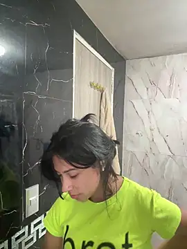 lynn9000 online show from September 27, 5:45 am