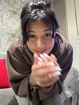 lynn9000 online show from October 5, 5:50 am