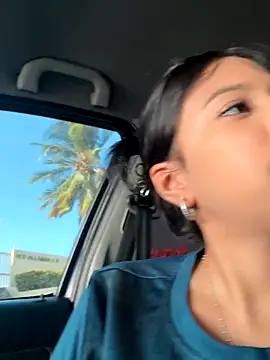 lynn9000 online show from October 29, 7:59 pm