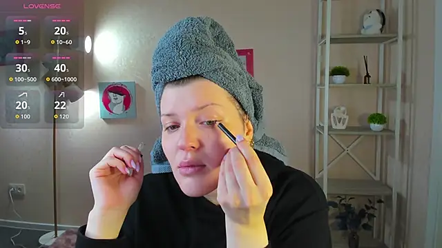 Michele Greenn online show from September 22, 12:12 am