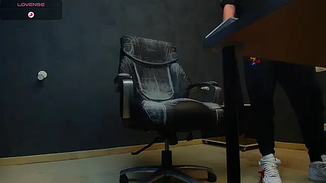 EnzoRace online show from October 5, 5:06 am