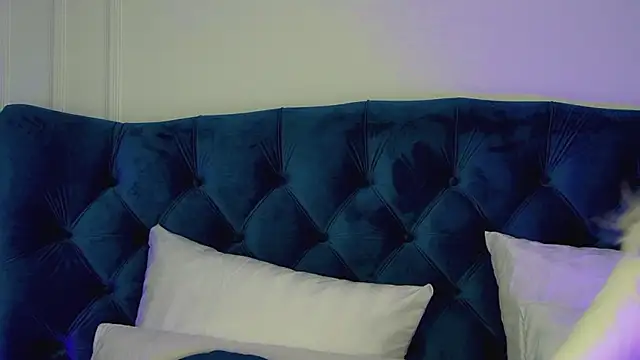 StacyEvances online show from February 9, 6:23 pm