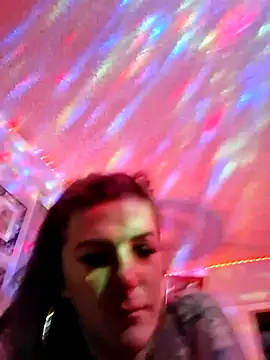 Snapshot of gypsyriot chatting on December 2, 12:05 am gypsyriot online show from December 2, 12:05 am