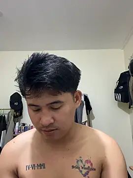 Snapshot of Adim-pinoy146 chatting on June 23, 9:24 pm Adim-pinoy146 online show from June 23, 9:24 pm