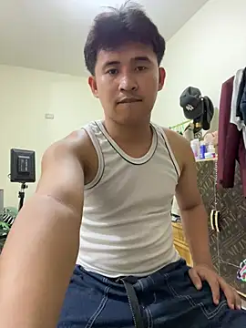 Snapshot of Adim-pinoy146 chatting on June 25, 5:34 am Adim-pinoy146 online show from June 25, 5:34 am