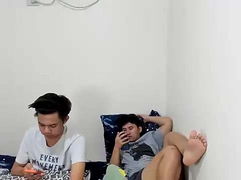 Snapshot of Adim-pinoy146 chatting on July 20, 2:41 pm Adim-pinoy146 online show from July 20, 2:41 pm