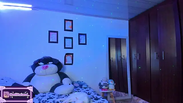 milita houston online show from October 16, 1:39 am