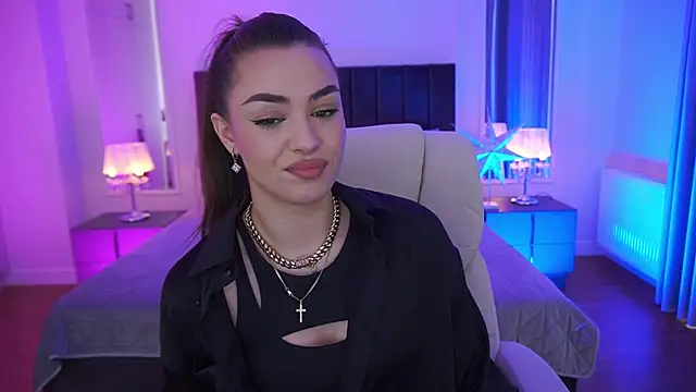 EricaSin online show from April 1, 2:03 pm