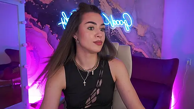 Snapshot of EricaSin chatting on June 29, 1:00 pm EricaSin online show from June 29, 1:00 pm