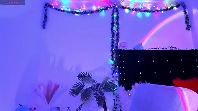 Cooperrosscute233 online show from December 4, 12:09 am