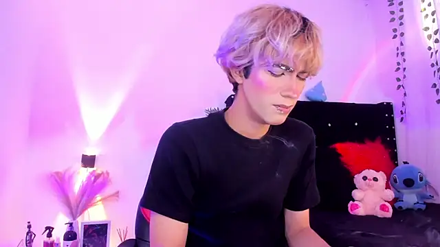 Cooperrosscute233 online show from February 25, 7:56 pm