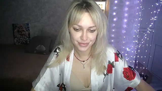 NickyAdamidi online show from November 4, 3:11 pm