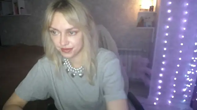 NickyAdamidi online show from November 8, 4:51 pm