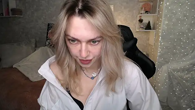 NickyAdamidi online show from January 8, 1:46 pm