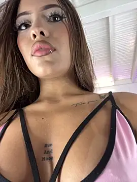 Snapshot of MystiqueXXX chatting on September 26, 1:04 pm MystiqueXXX online show from September 26, 1:04 pm
