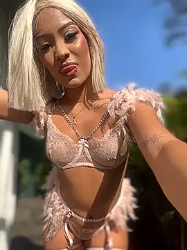 MystiqueXXX online show from March 28, 1:22 pm