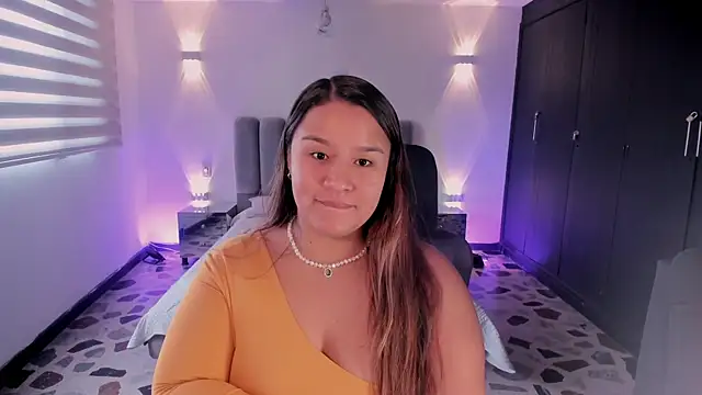 ElaBourn  online show from September 19, 12:39 pm