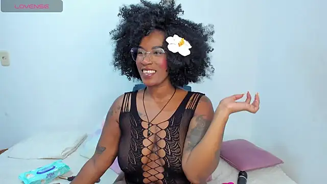 Brandy brown  online show from December 3, 11:25 pm