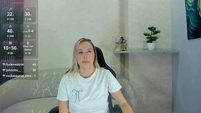 Snapshot of Emmaa_white_ chatting on June 22, 5:32 pm Emmaa white online show from June 22, 5:32 pm
