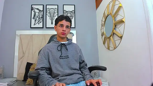 owen  johnson online show from October 3, 12:13 pm