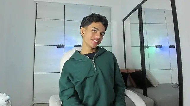 owen  johnson online show from October 12, 11:53 am