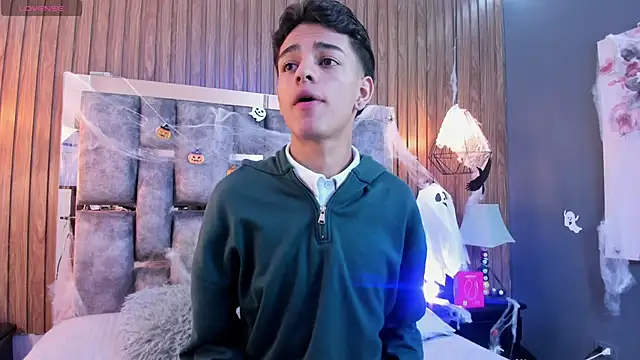 owen  johnson online show from November 1, 11:56 am