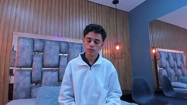 owen  johnson online show from December 14, 11:48 am