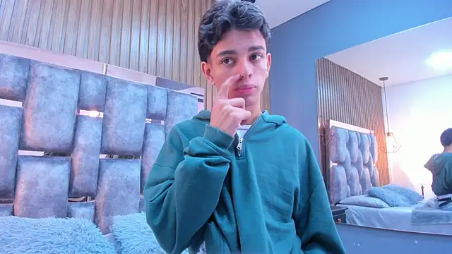 owen  johnson online show from March 23, 11:47 am