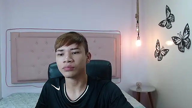 nathanclay online show from October 31, 12:28 pm