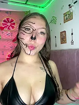 Tiara 19 online show from October 28, 4:09 pm