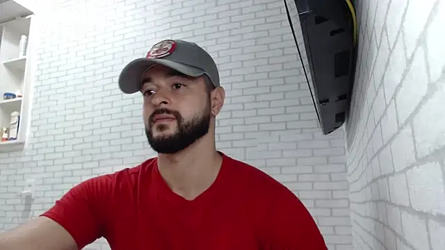 BombeiroHotx online show from March 23, 8:35 pm