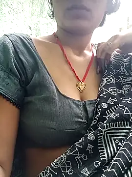 Snapshot of NEHA-DESHI999 chatting on October 21, 10:49 am NEHA-DESHI999 online show from October 21, 10:49 am