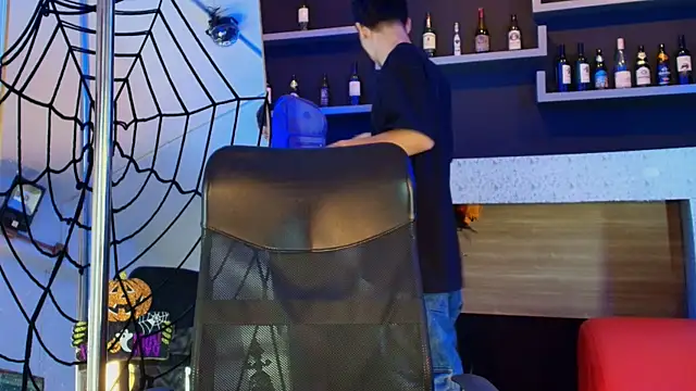  DantFox  online show from November 3, 8:10 pm