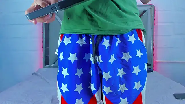 Averange boys X online show from October 26, 9:04 am