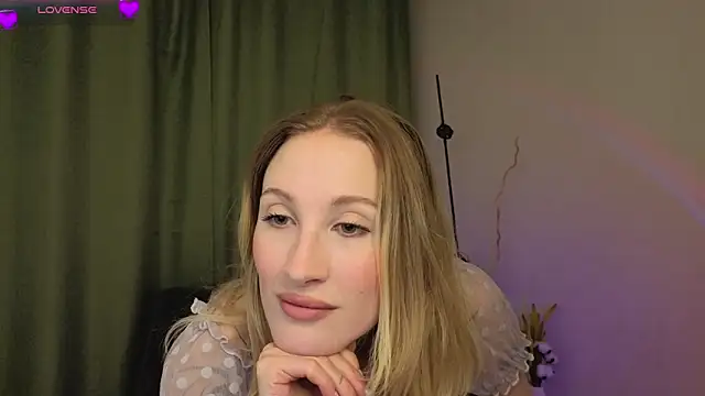 BiancaHelo online show from September 26, 11:03 am