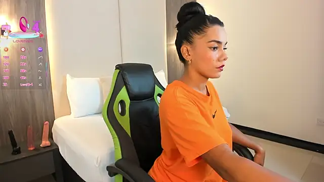 dana daree online show from April 7, 7:25 pm