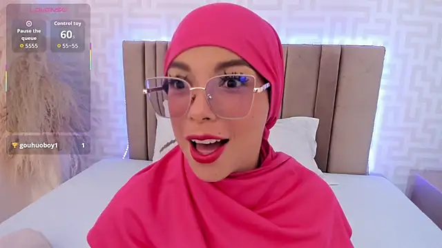 Snapshot of naishaa_ chatting on June 20, 5:05 pm naishaa online show from June 20, 5:05 pm