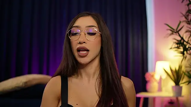  ChloeLee  online show from September 15, 6:35 am