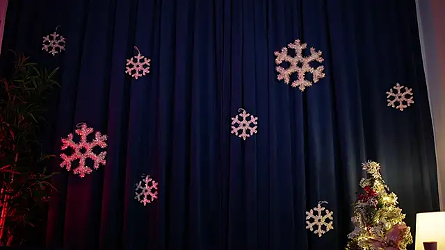  ChloeLee  online show from December 23, 7:28 am