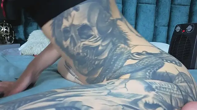 Emma Foxi online show from April 7, 9:04 pm