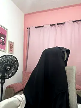 Snapshot of SeraphineCute chatting on September 15, 10:21 pm SeraphineCute online show from September 15, 10:21 pm