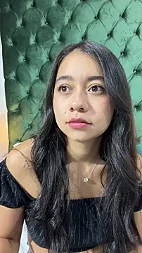 Snapshot of Lily_June chatting on May 24, 10:15 pm Lily June online show from May 24, 10:15 pm