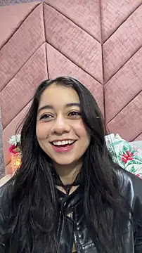 Snapshot of Lily_June chatting on May 25, 7:20 pm Lily June online show from May 25, 7:20 pm