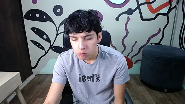 Snapshot of Luca_vega chatting on October 2, 1:07 pm Luca vega online show from October 2, 1:07 pm