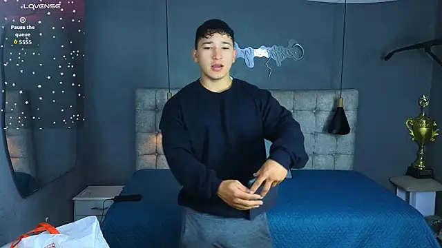 Horny nick18 online show from October 28, 9:35 am