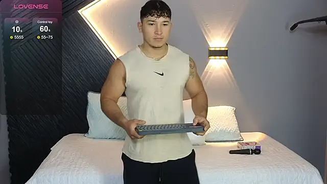 Horny nick18 online show from February 10, 1:15 pm