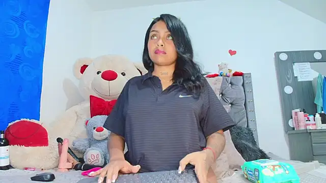 Melanyy Miller online show from February 4, 4:29 am