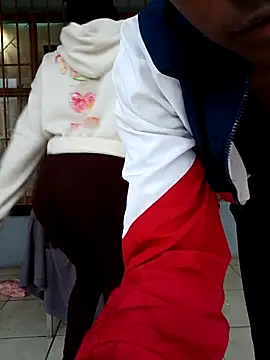 SweetHoney21  online show from December 14, 4:56 pm